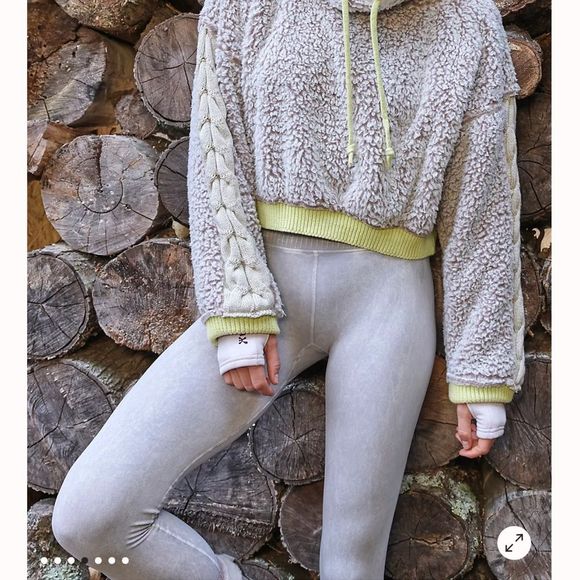 FREE PEOPLE | NWOT High-Rise 7/8 Length Good Karma Leggings in Ice Grey * - Picture 3 of 6